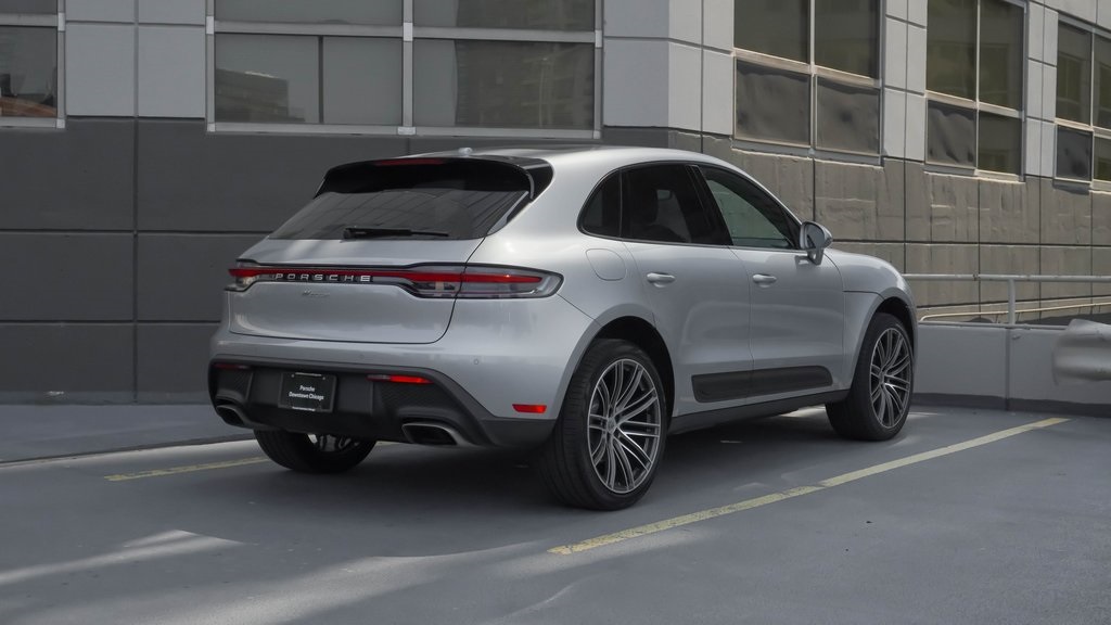 2024 Porsche Macan  3