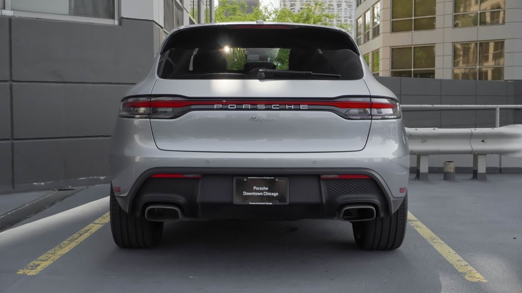 2024 Porsche Macan  4