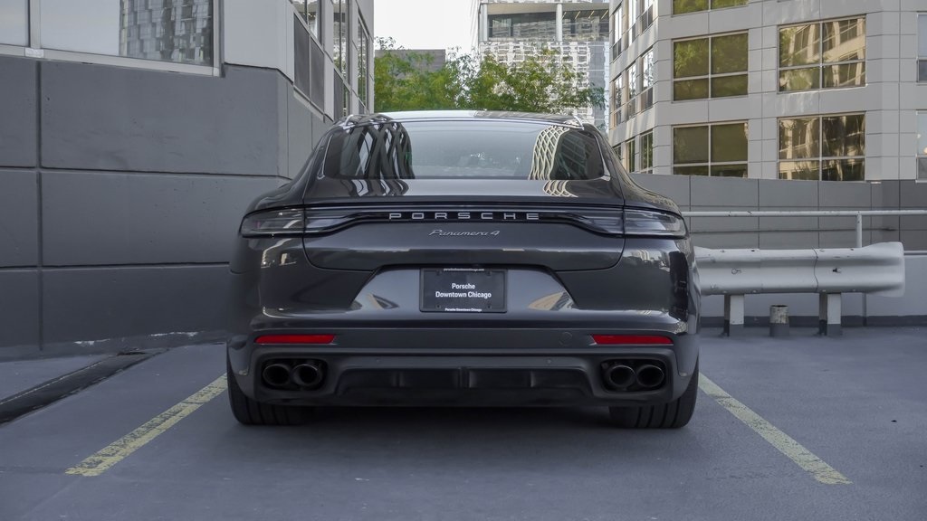 2023 Porsche Panamera 4 Platinum Edition 4