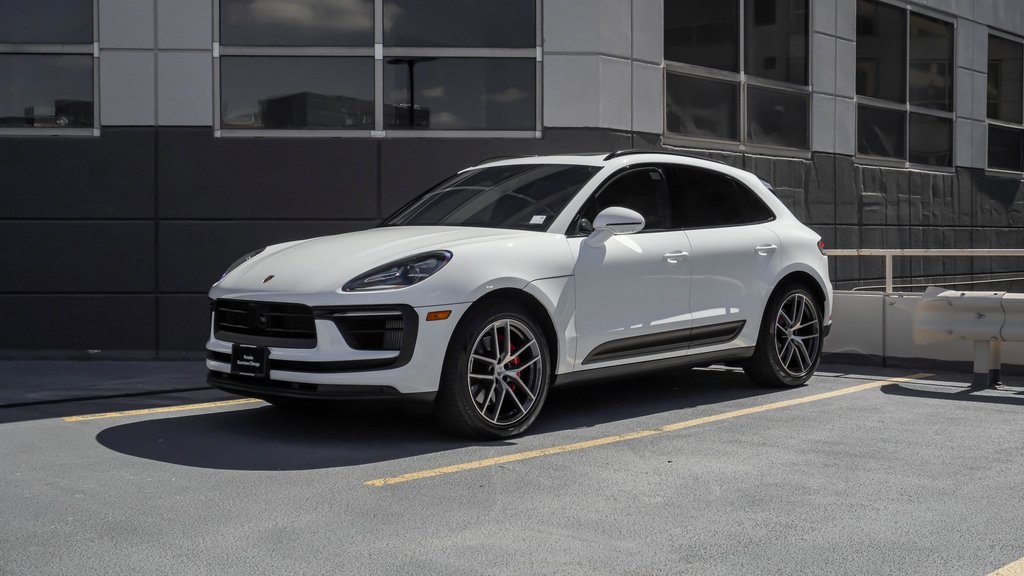 2024 Porsche Macan S 1