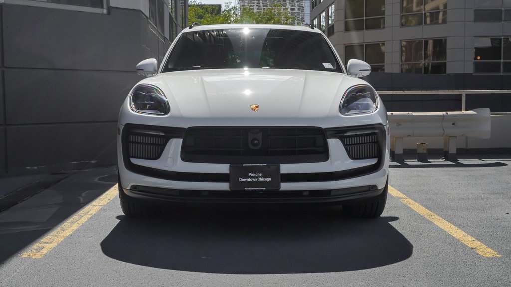 2024 Porsche Macan S 2