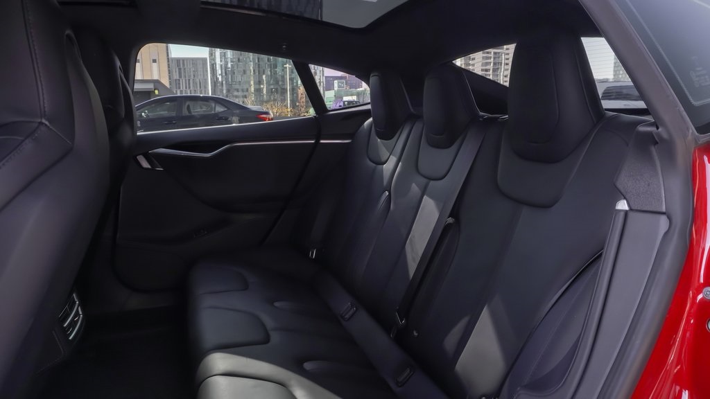 2015 Tesla Model S 70D 12