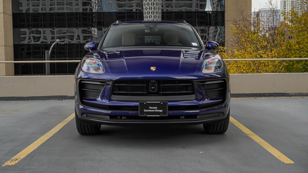 2024 Porsche Macan  2