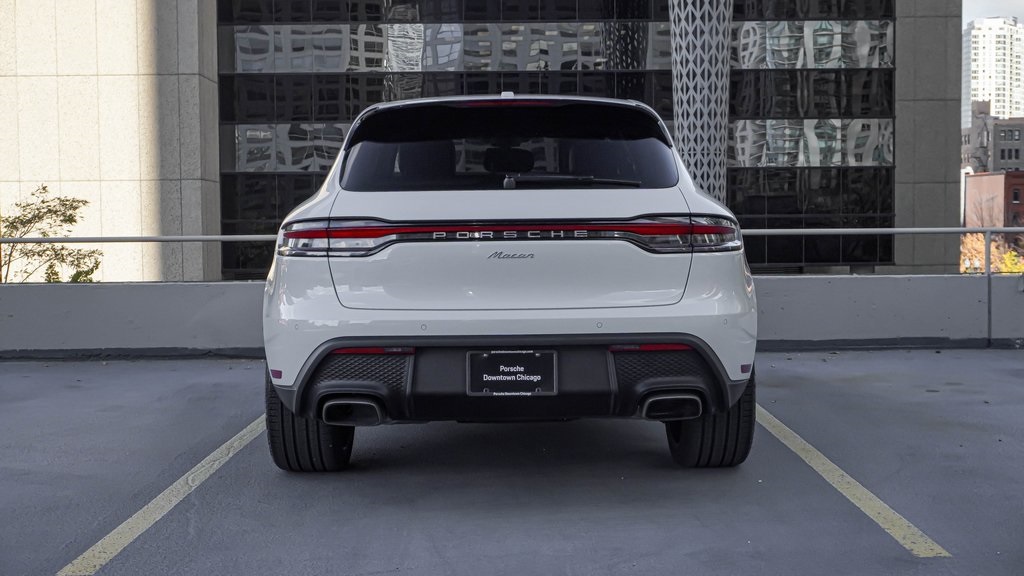 2024 Porsche Macan  4