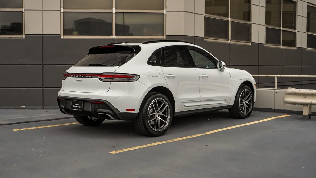 2024 Porsche Macan  3