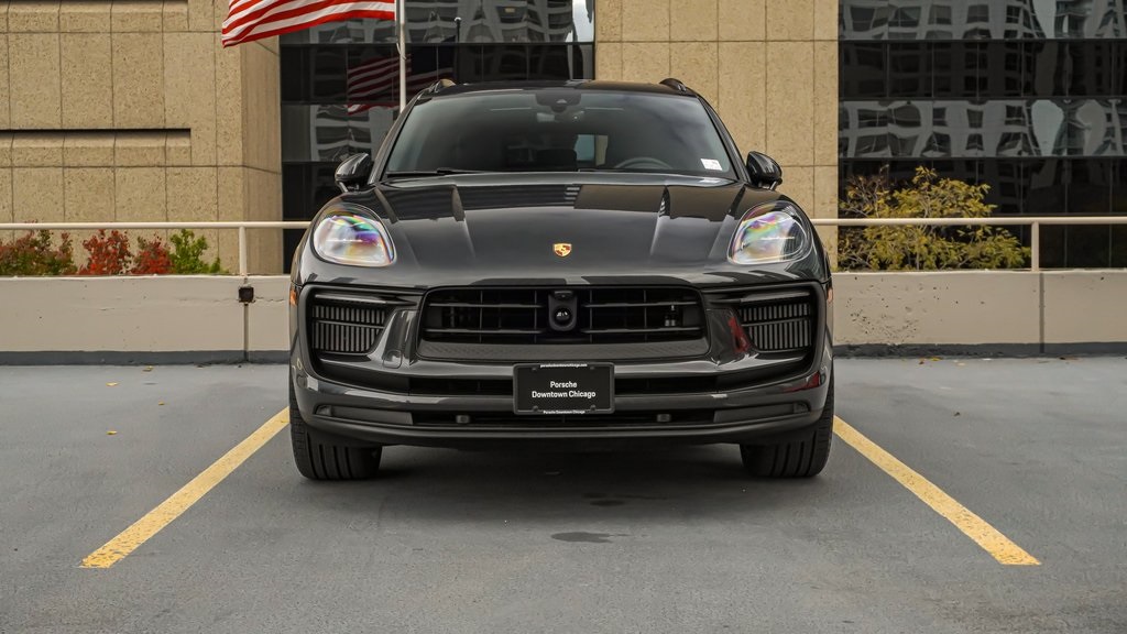 2024 Porsche Macan S 2