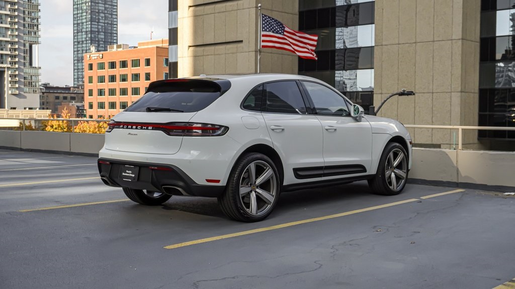 2024 Porsche Macan  3