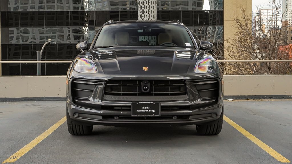 2024 Porsche Macan  2