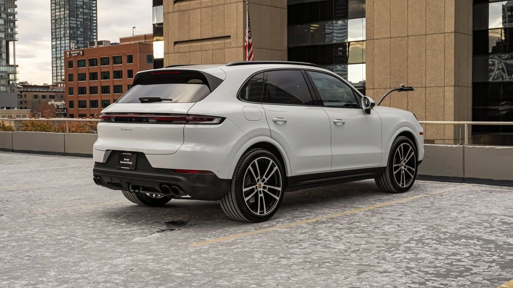 2024 Porsche Cayenne  3