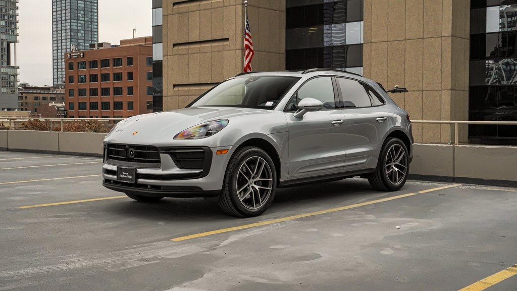 2024 Porsche Macan  1