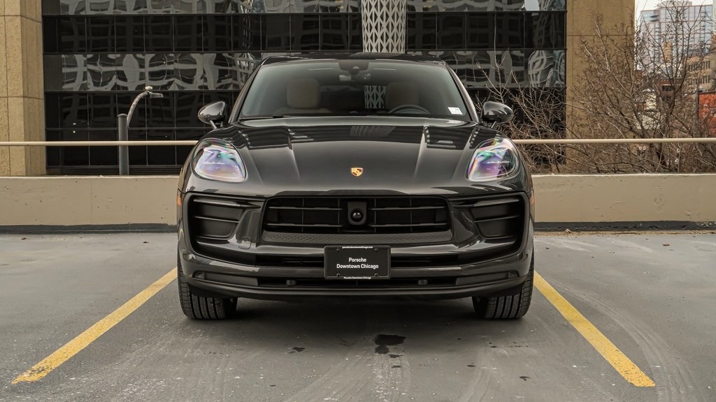 2024 Porsche Macan  2