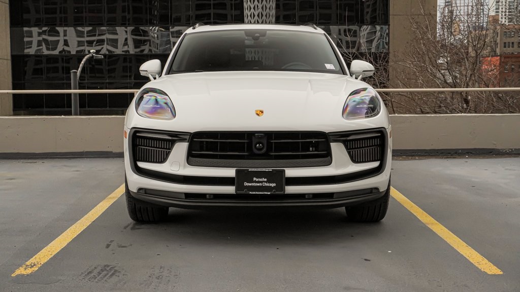 2024 Porsche Macan S 2