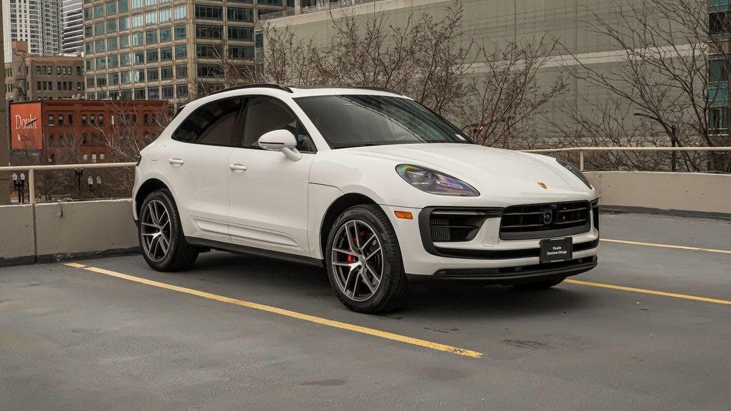 2024 Porsche Macan S 3