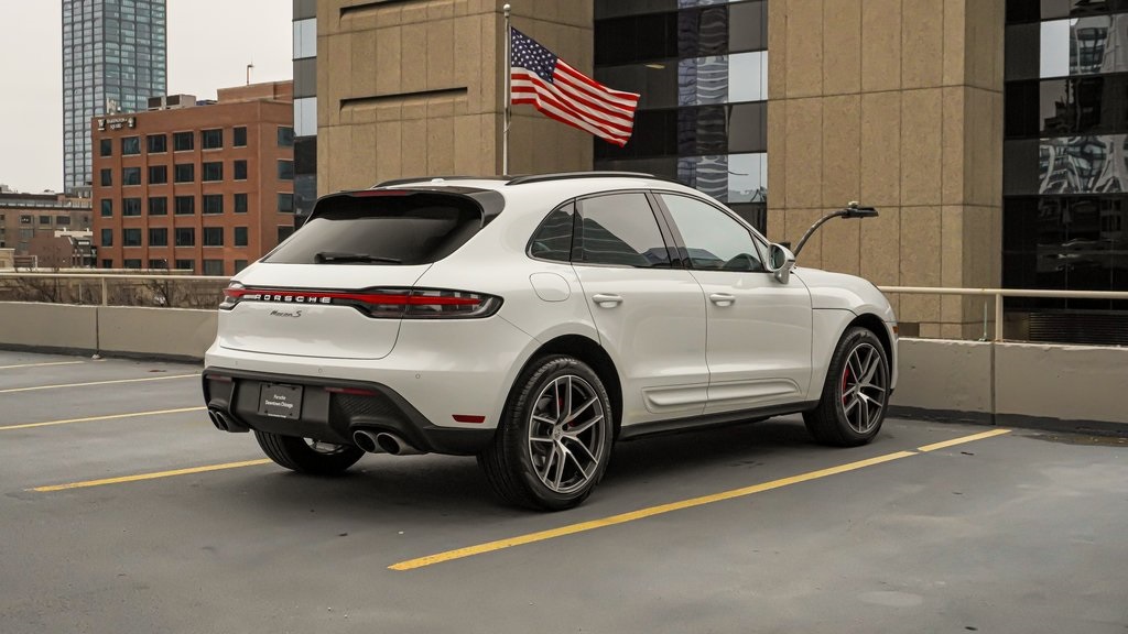 2024 Porsche Macan S 6