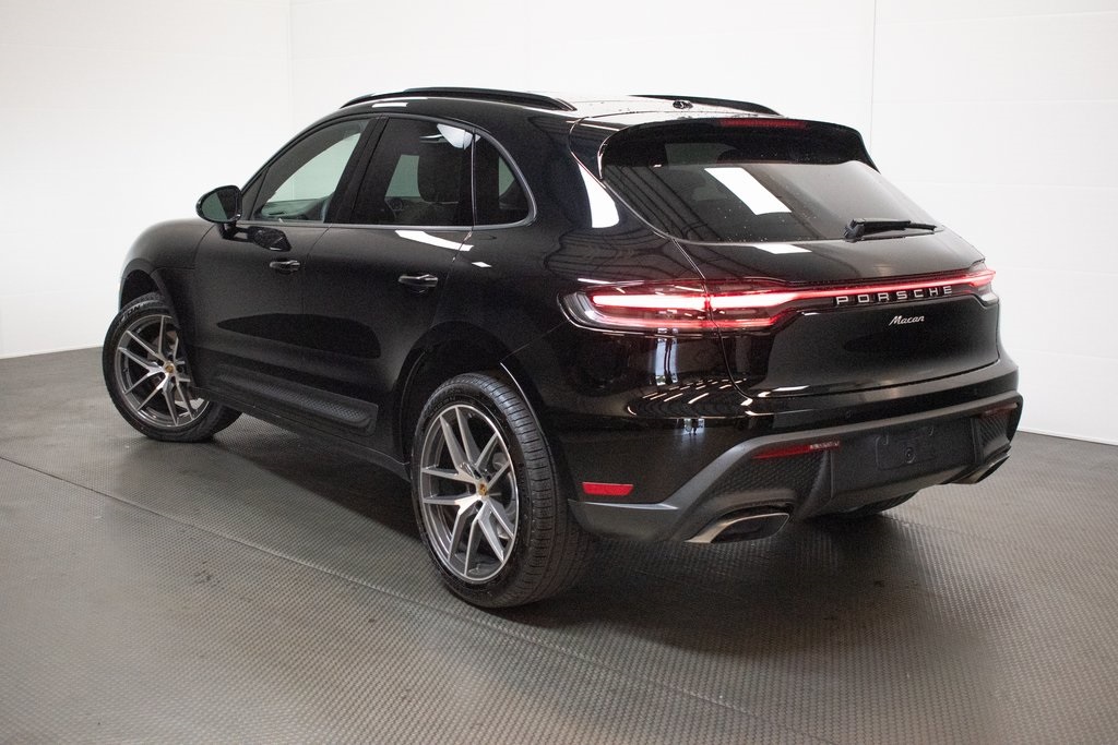 2025 Porsche Macan  2