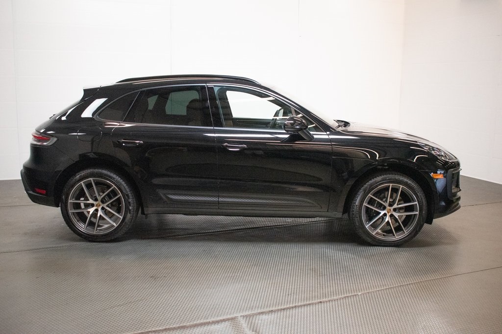 2025 Porsche Macan  9