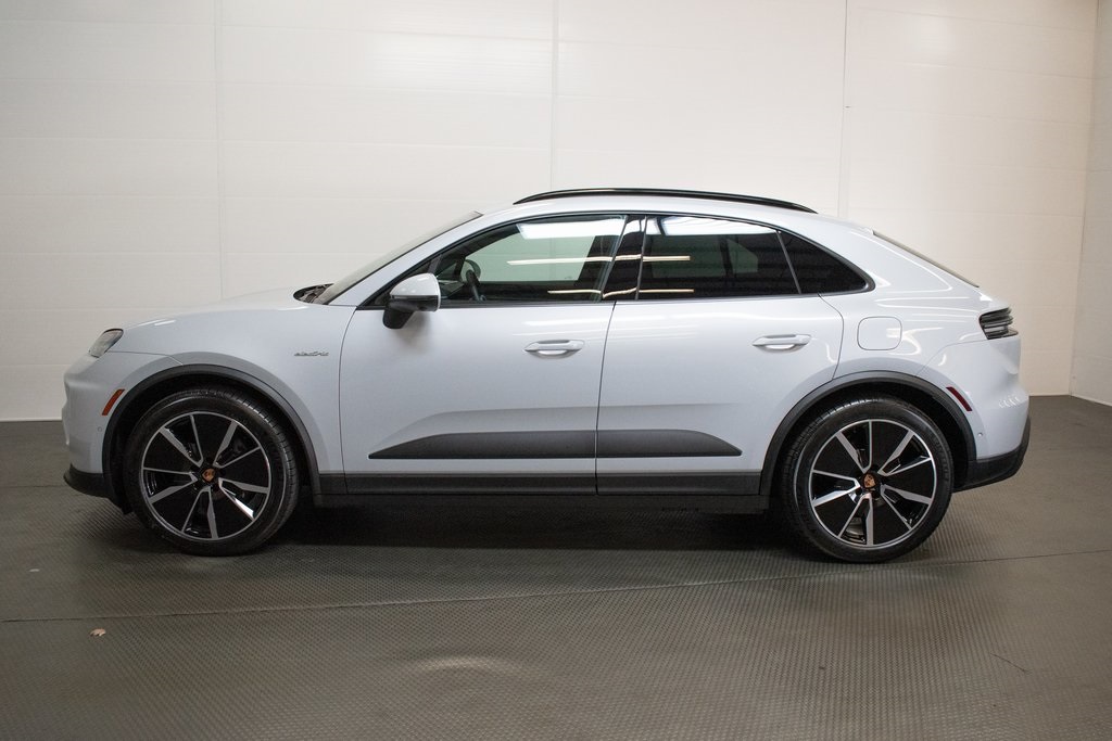 2024 Porsche Macan Electric 4 3