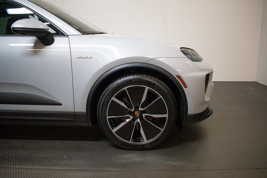 2024 Porsche Macan Electric 4 5