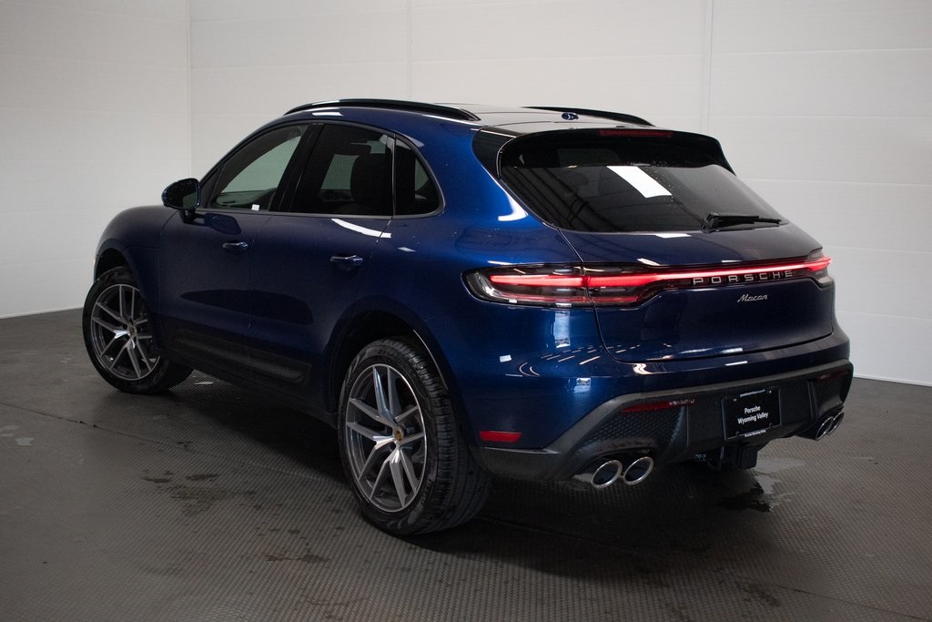 2024 Porsche Macan  2