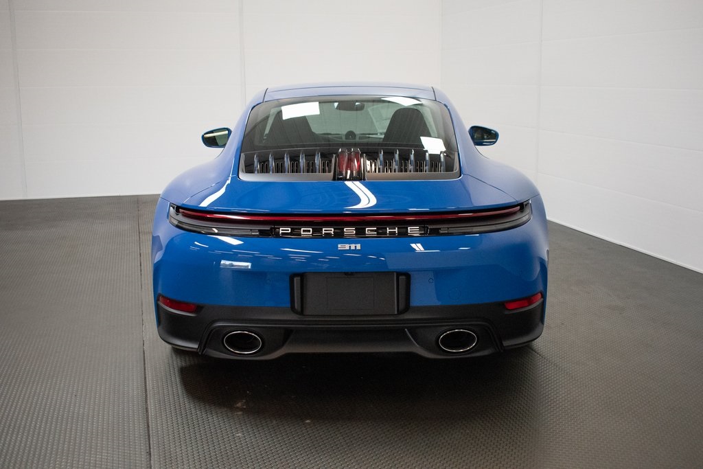 2025 Porsche 911 Carrera 7