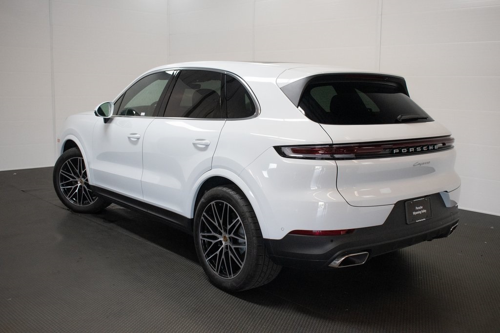 2024 Porsche Cayenne  2