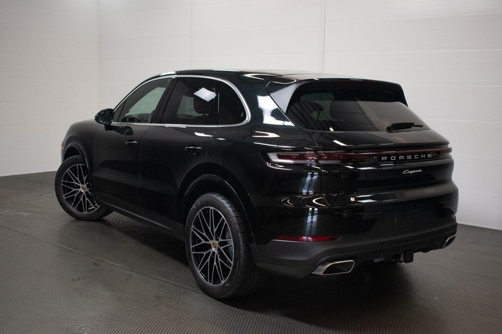 2024 Porsche Cayenne  2