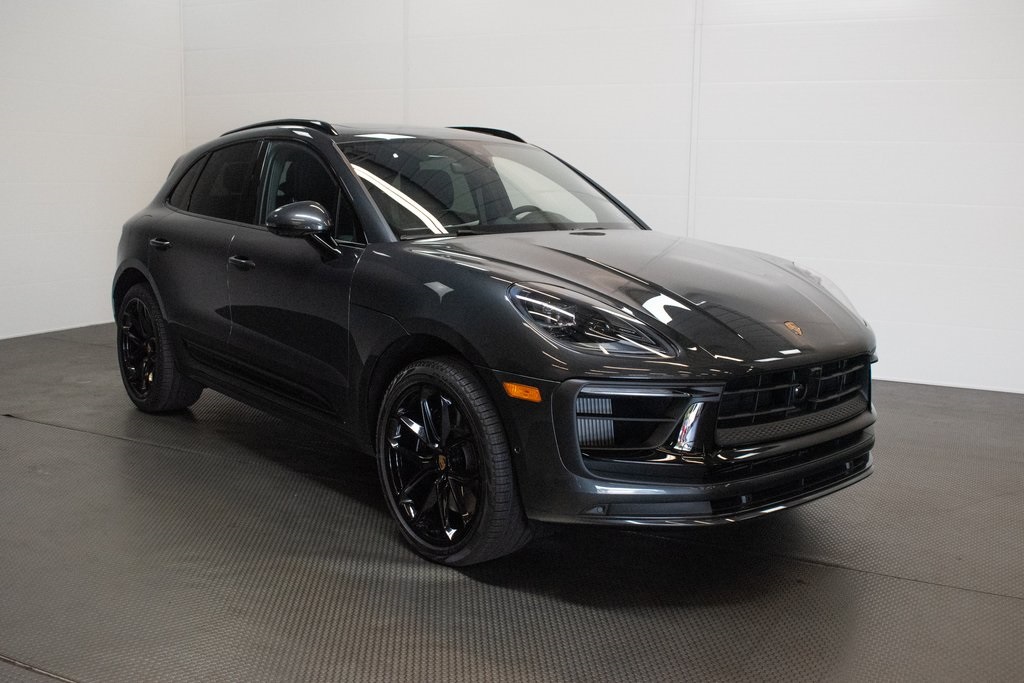 2025 Porsche Macan GTS 8