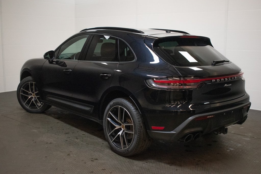 2023 Porsche Macan  2