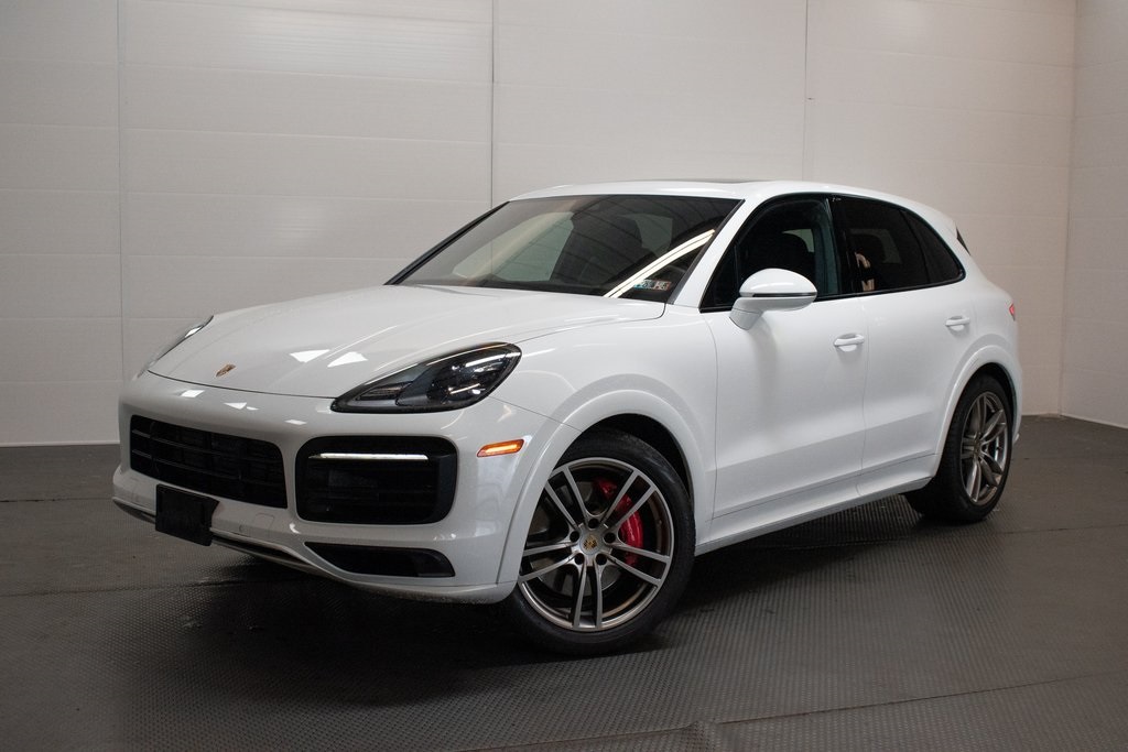 2021 Porsche Cayenne GTS 1