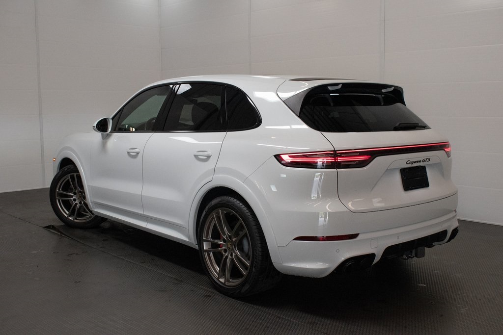 2021 Porsche Cayenne GTS 2