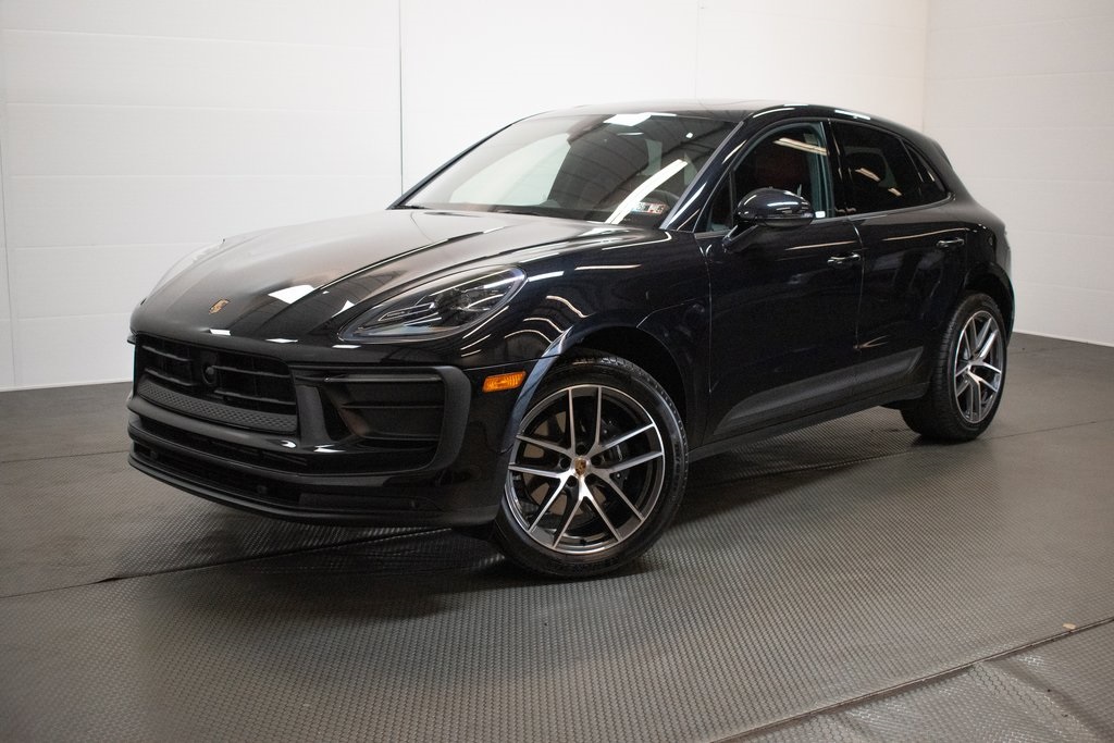 2024 Porsche Macan  1