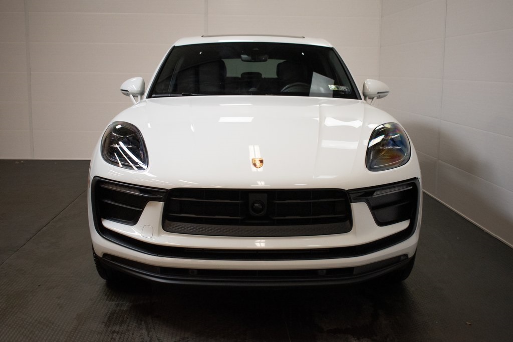 2024 Porsche Macan  4