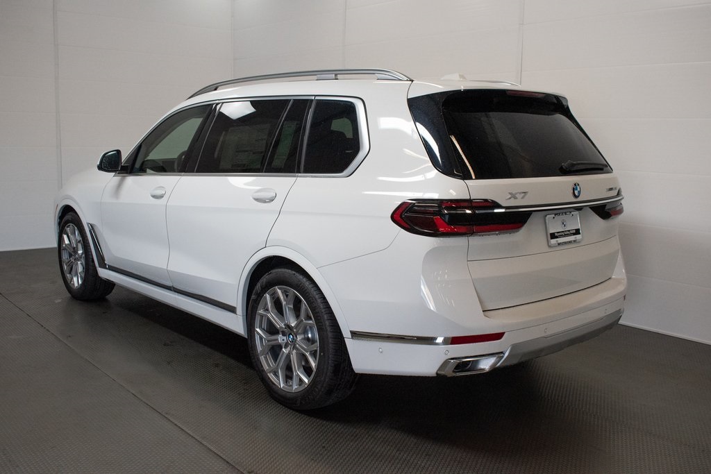 2025 BMW X7 xDrive40i 6