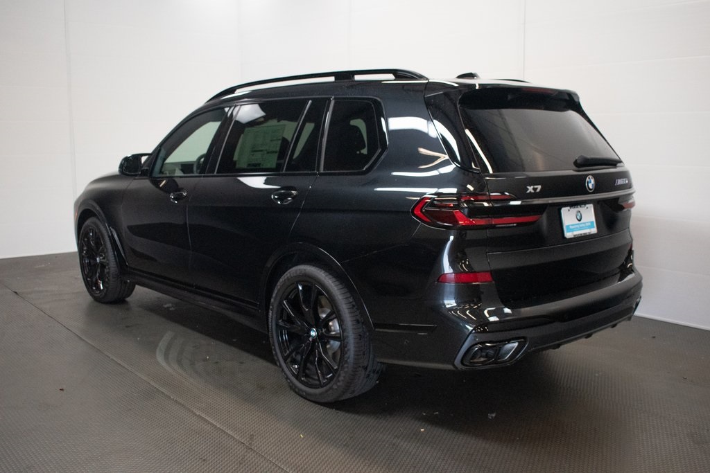 2025 BMW X7 M60i 6