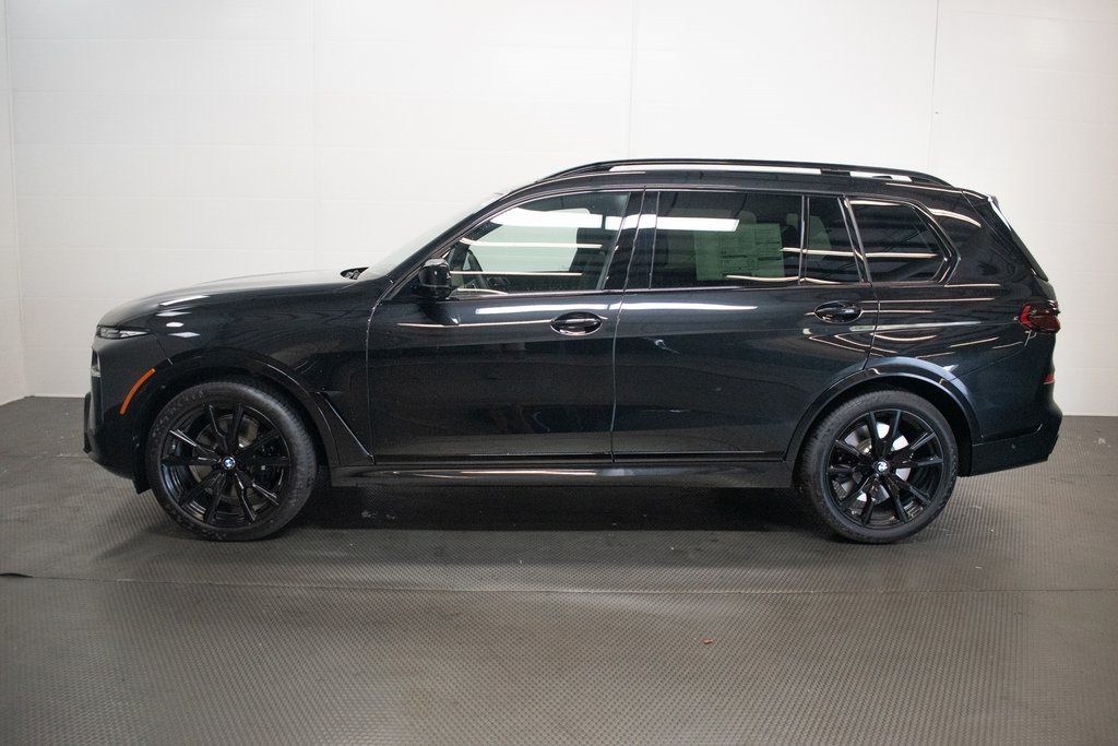 2025 BMW X7 M60i 7