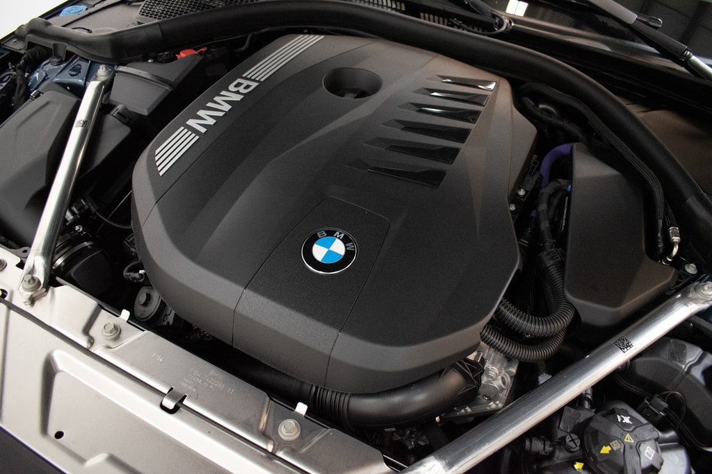 2025 BMW 4 Series M440i xDrive 10