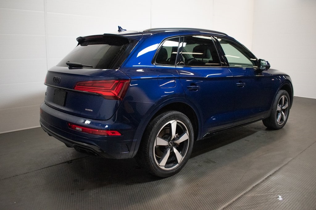 2022 Audi Q5 45 S line Premium Plus BLACK OPTIC 4