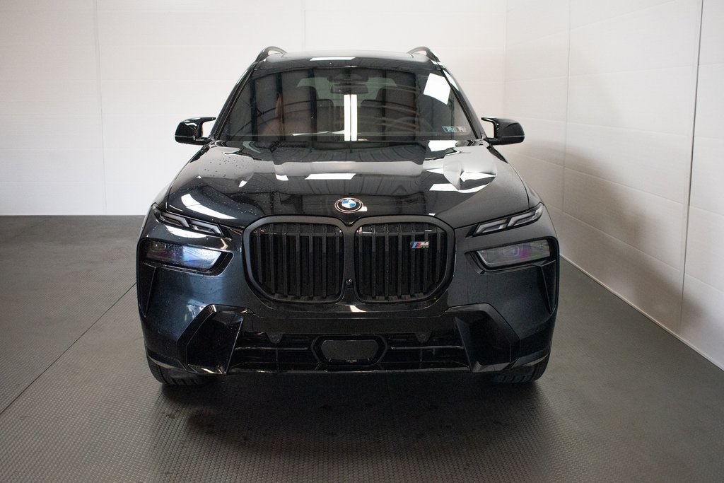 2025 BMW X7 M60i 2