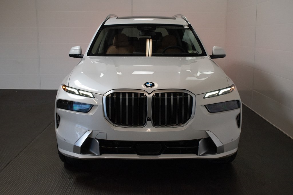 2025 BMW X7 xDrive40i 2