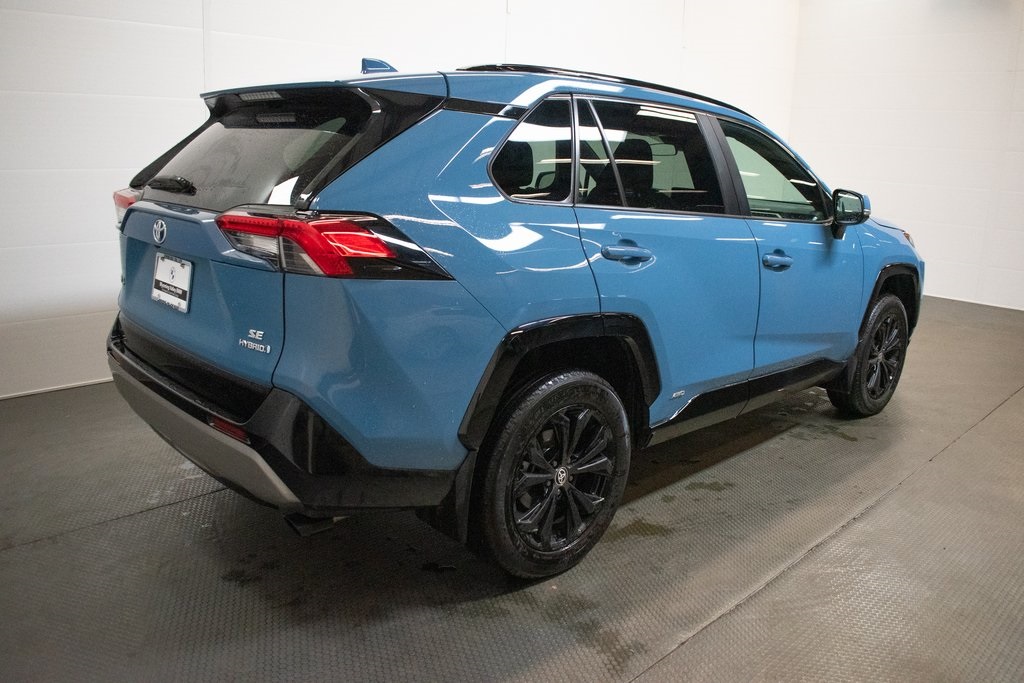 2023 Toyota RAV4 Hybrid SE 4