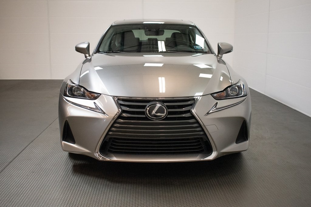 2018 Lexus IS 300 2