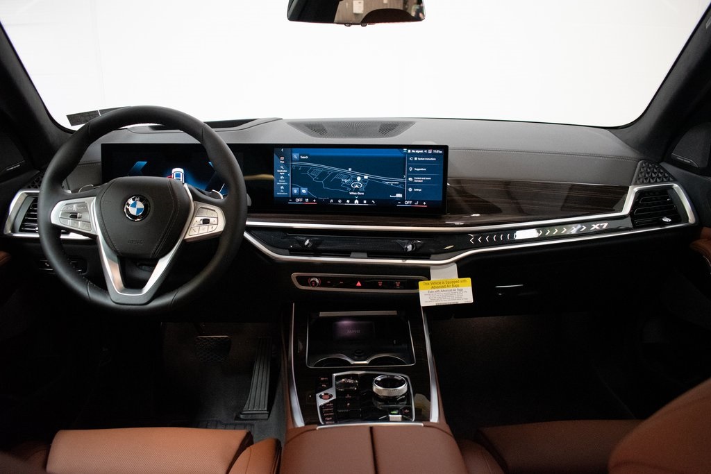 2024 BMW X7 xDrive40i 11