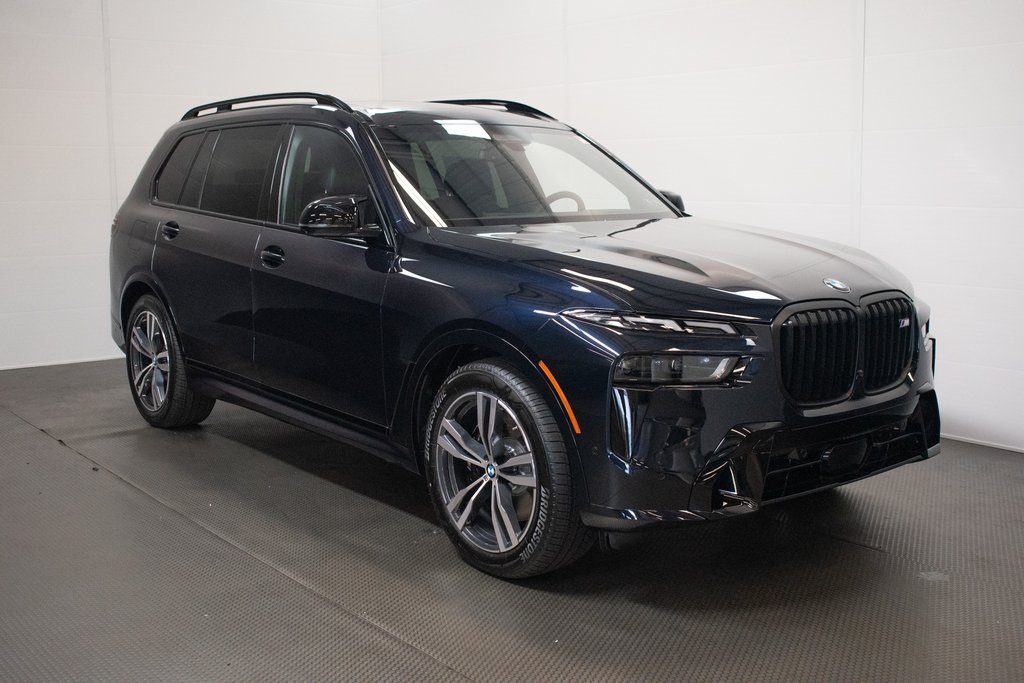 2025 BMW X7 M60i 1