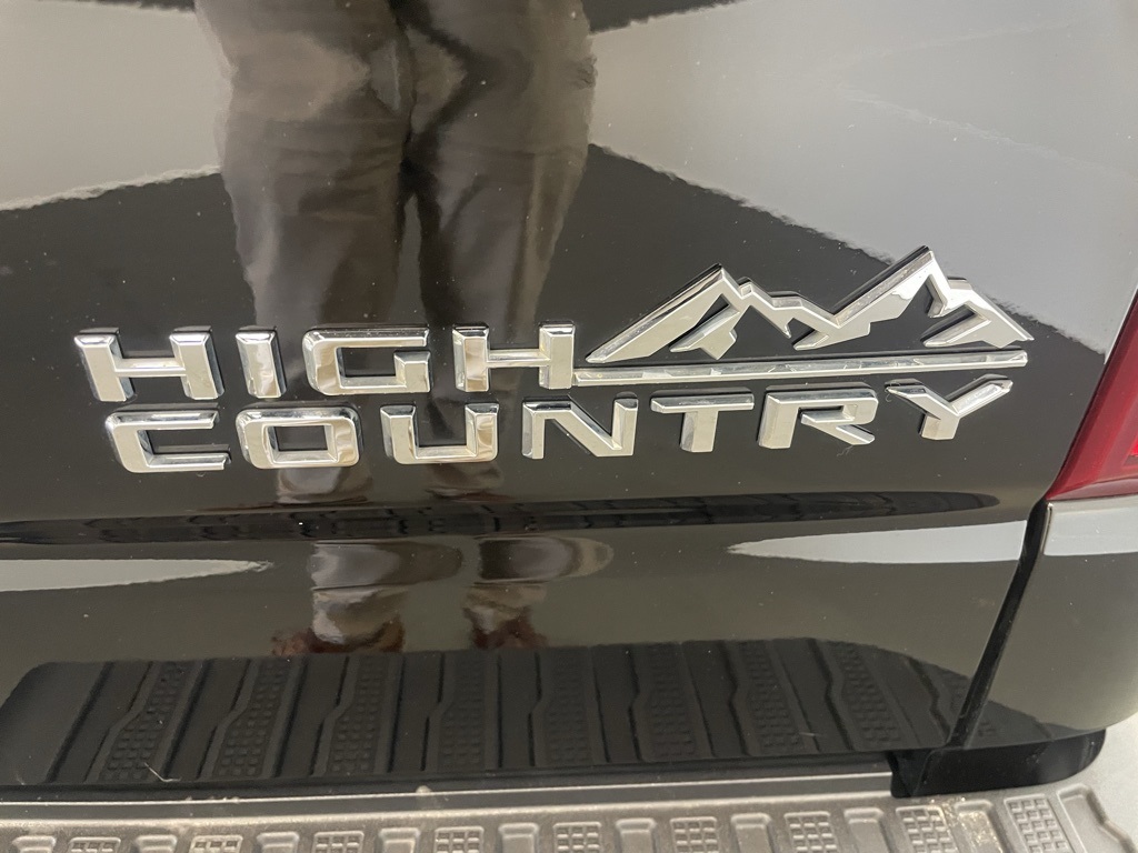 2022 Chevrolet Silverado 1500 High Country 7