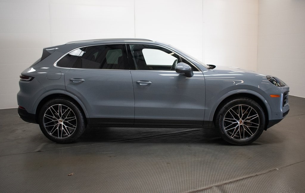 2025 Porsche Cayenne  26