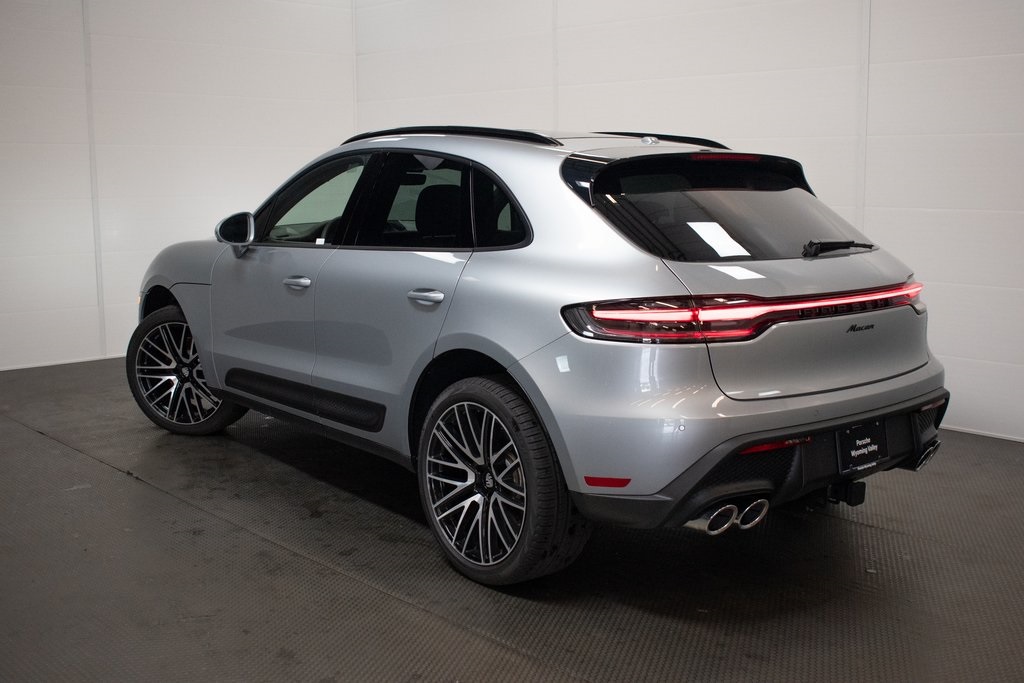 2024 Porsche Macan  2