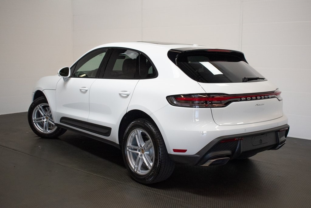 2025 Porsche Macan  2