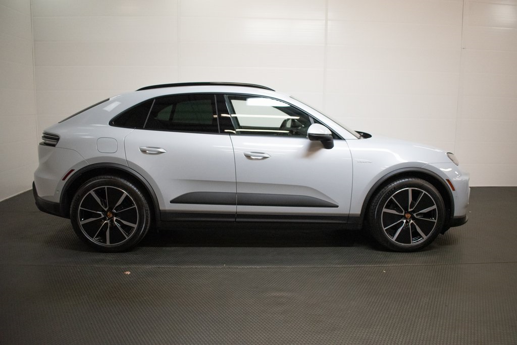 2024 Porsche Macan Electric 4 9