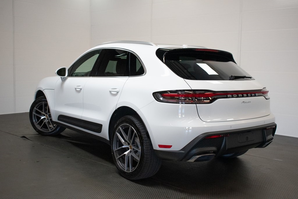 2025 Porsche Macan  2