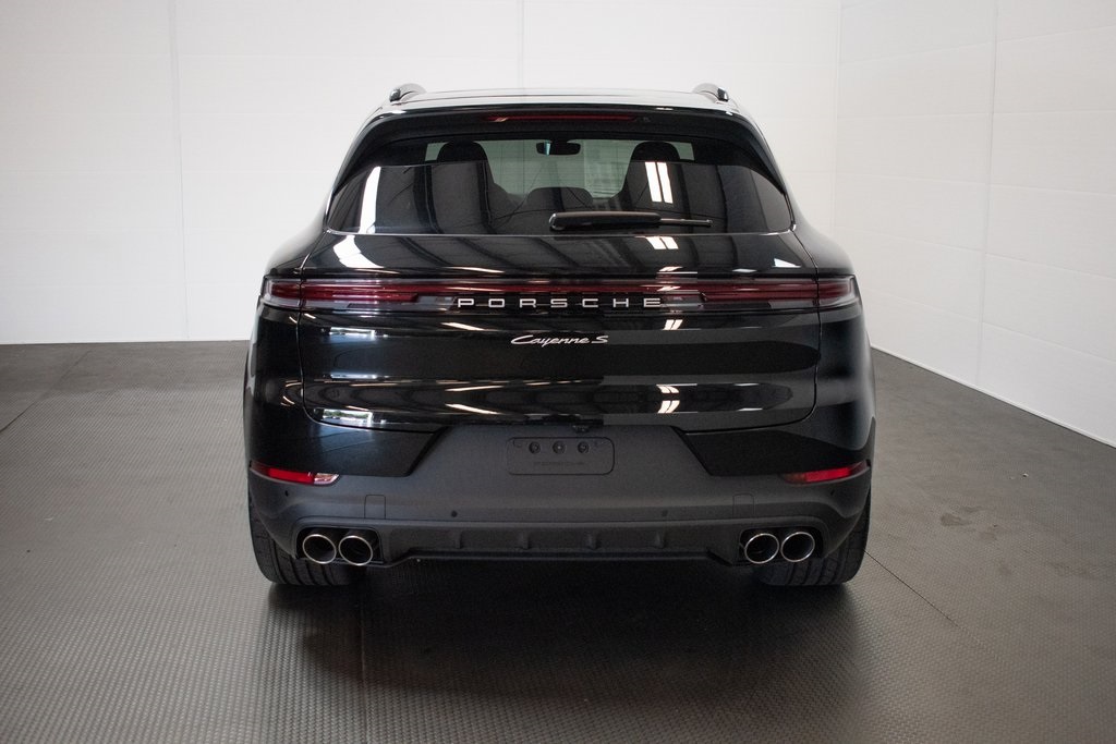 2024 Porsche Cayenne S 7